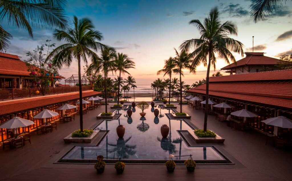 Dịch vụ chăm sóc cây cảnh khách sạn, resort tại Đà Nẵng.